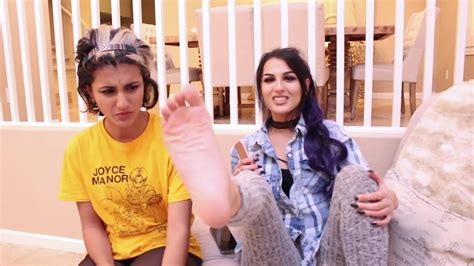 ssniperwolf feet